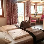 Hotel apartamentowy Austria 3*